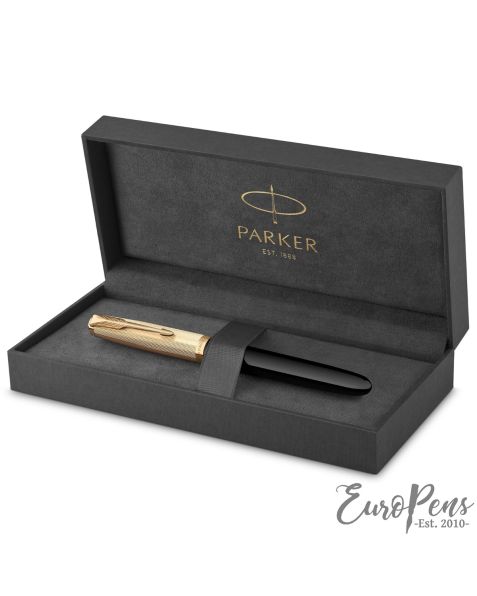 Parker 51 "Deluxe" - Black GT Fountain Pen - Medium 18K Nib