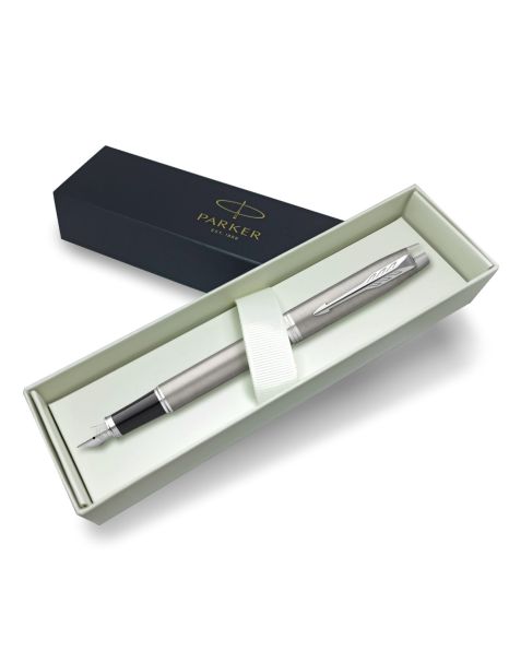 Parker Im Brushed Metal Chrome Trim Fountain Pen Medium nib 